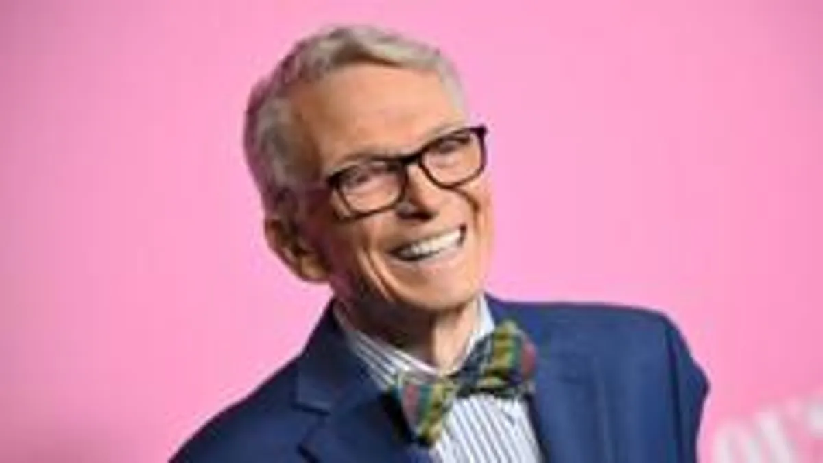 Bob Mackie, the 'Sultan of Sequins,' dies at 87