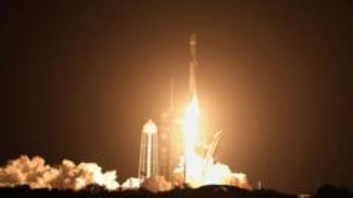 చంద్రుడిపై SpaceX రాకెట్ ఢీకొంటే ఏమి జరుగుతుంది?